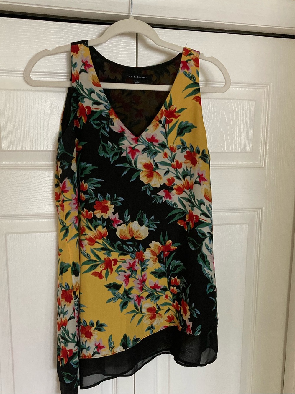Zac & Rachel multicolored Floral V-Neck Sleeveless Blouse